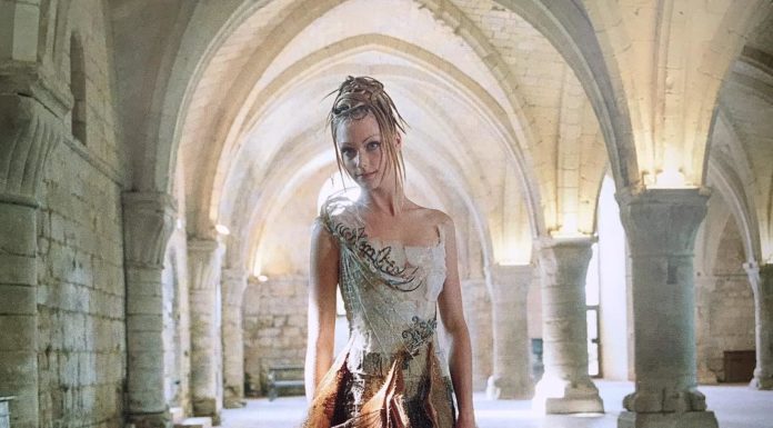 Dressmaker Creates Fairytale Dresses That Will Make you Jaw Drop