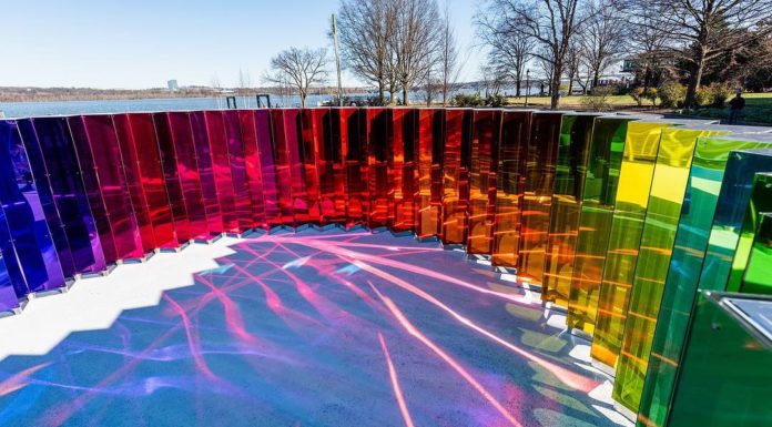 Check Out These LED Lights That React To Ambient Sound