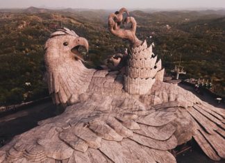 This is the Largest Bird Sculpture in The World