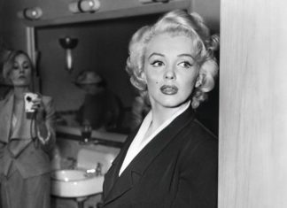Selfie With Marilyn Monroe? This Photographer Can Makes it Happen