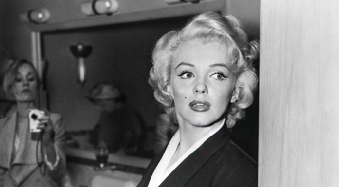 Selfie With Marilyn Monroe? This Photographer Can Makes it Happen