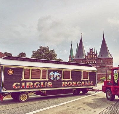 German Circus Uses 3D Holograms Instead of Real Animals