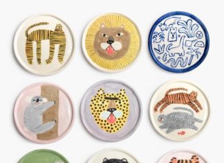Min Pin Illustrations Show How Charming Animals Can Look on Ceramic
