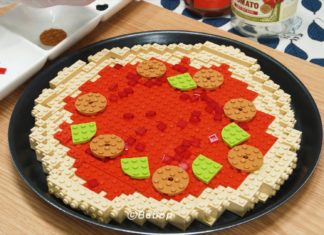 Stop Motion Artist Shows How He Makes Lego Pizza