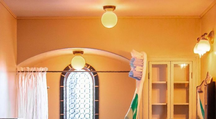 Chris Toledo Makes Amazing Miniature Rooms