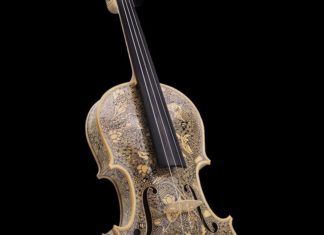 Italian Artist Illustrates Violins With Ink