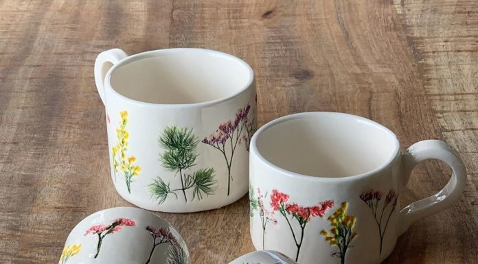 Hessa Al Ajmani Imprints Flowers on Ceramic