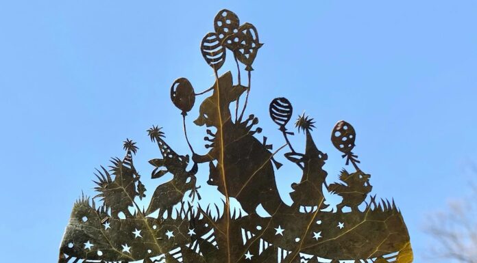 Artist Carves Leaves Into Charming Scenes of People and Nature