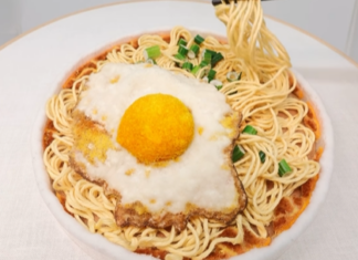 Youmeng Liu’s Embroidery Foods Look as Yummy as the Real Thing